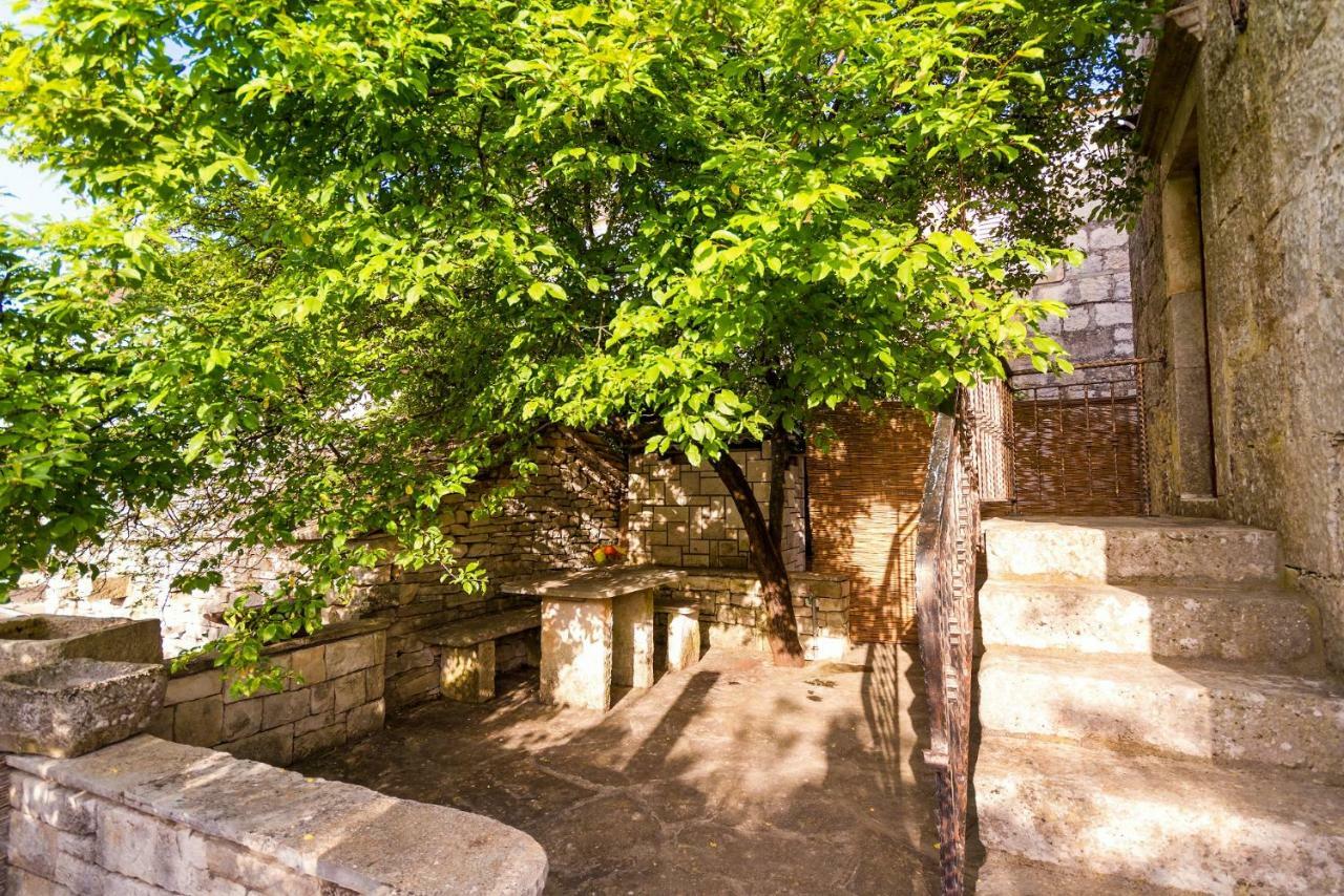 Old Small Stone House Zrnovo Extérieur photo