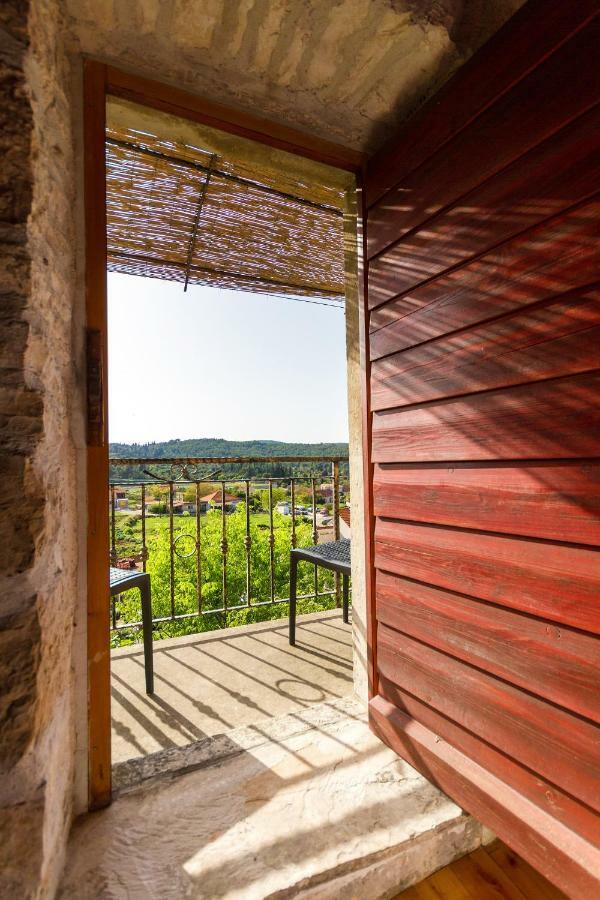Old Small Stone House Zrnovo Extérieur photo