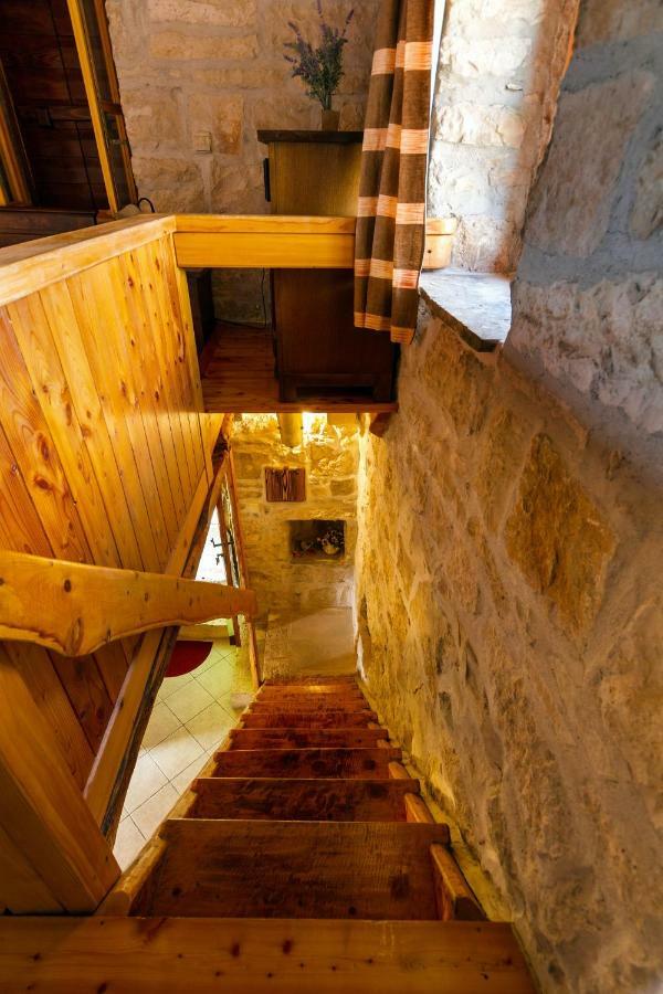 Old Small Stone House Zrnovo Extérieur photo